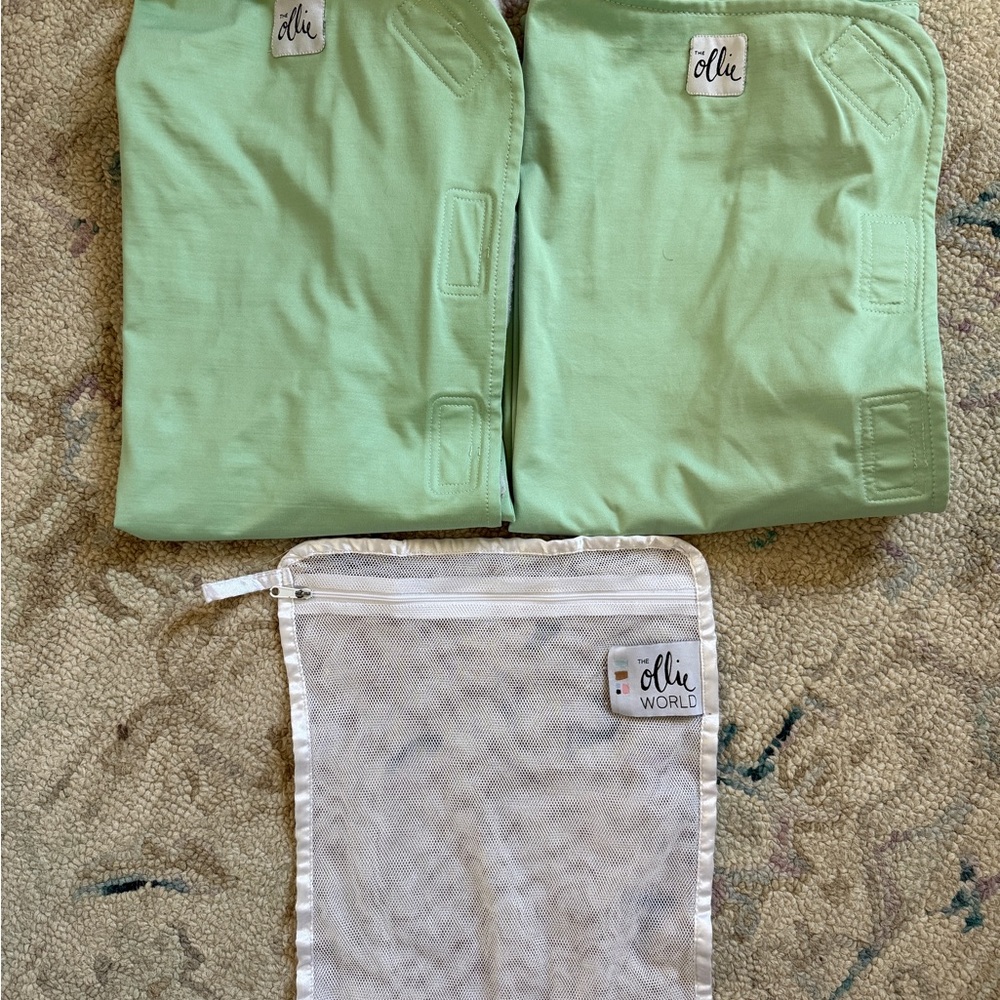 Ollie World Light Green 2 Swaddles